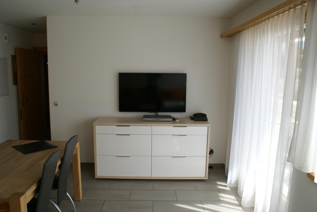 Chasa Mundin Appartement Scuol Kamer foto