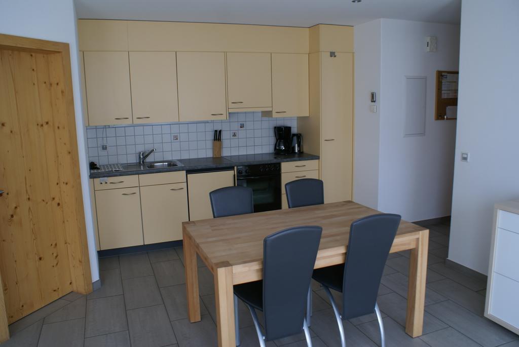 Chasa Mundin Appartement Scuol Kamer foto